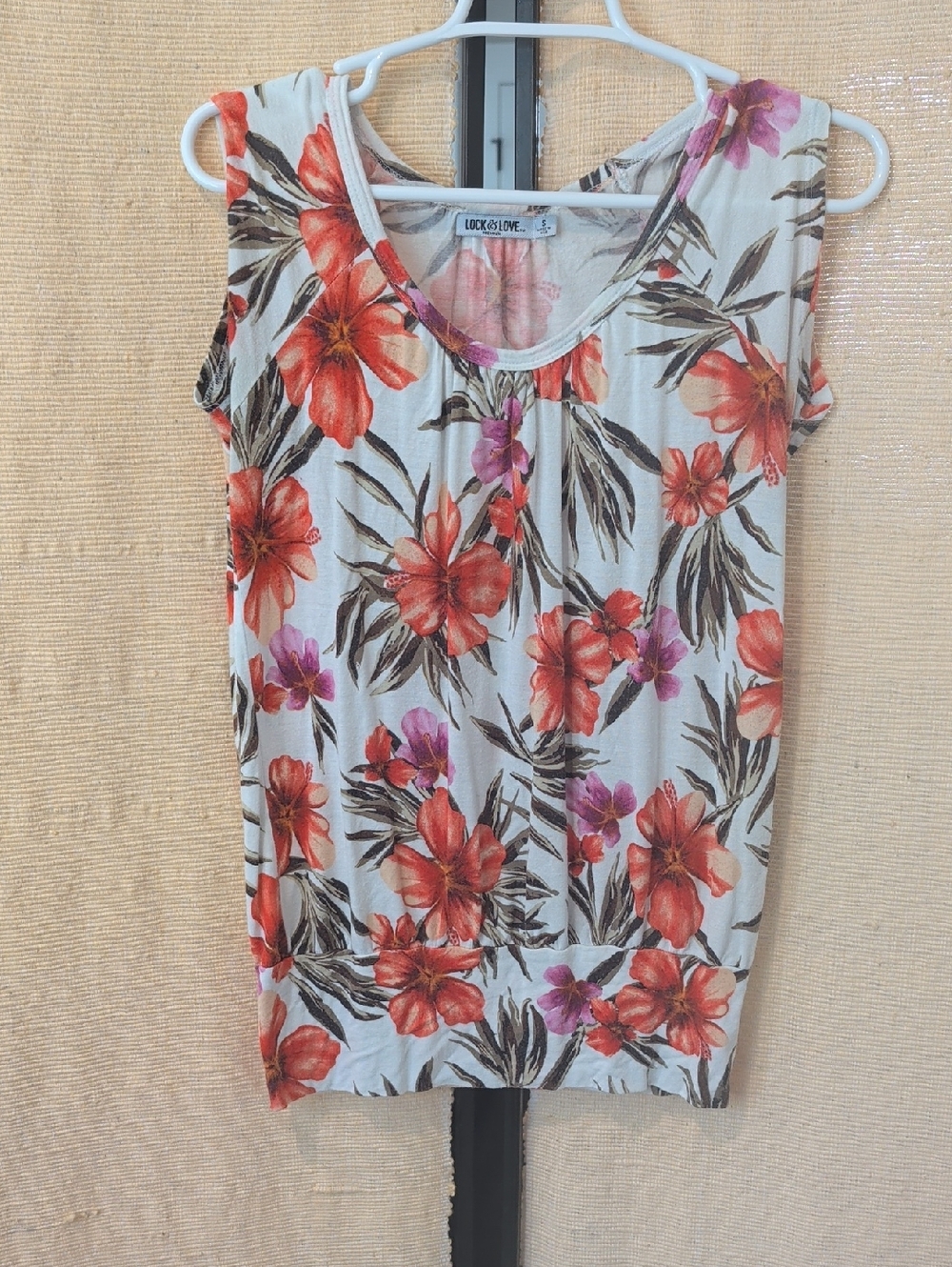 Look & Love Cream Floral Scoop Neck Tank with Red & Pink Blooms